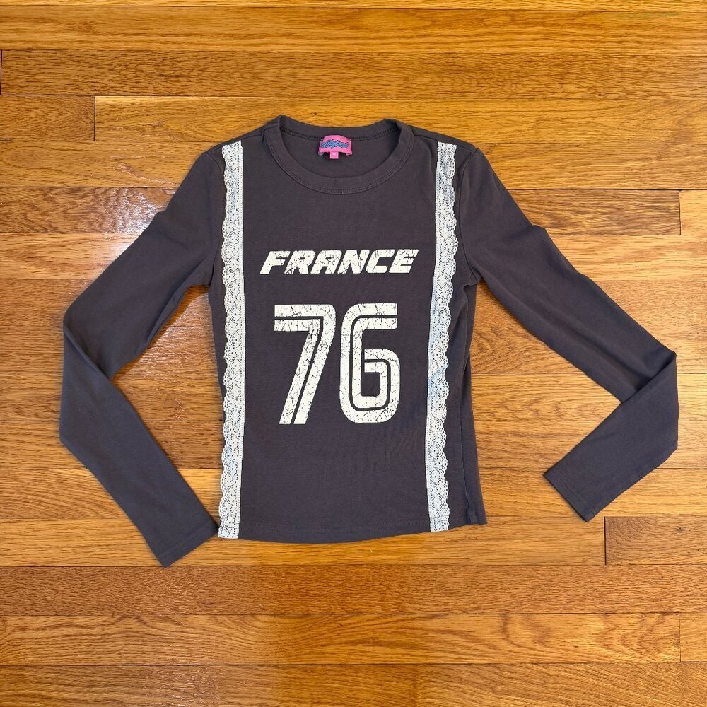 Edikted Frenchy Long Sleeve T-Shirt in Dark Gray (Brown tint) - Size XS